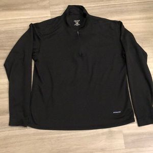 Patagonia size small long sleeve 1/4 zip